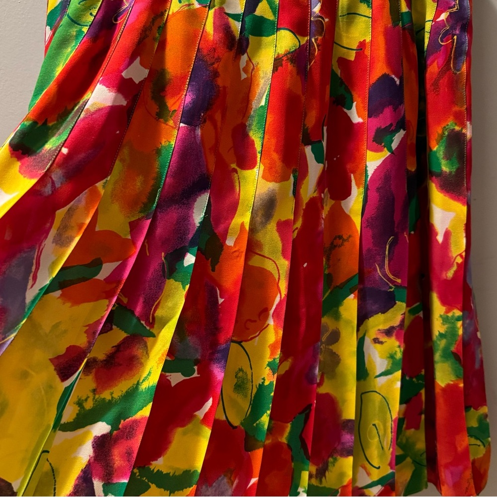 Vintage Henri Bendel pleated silk floral skirt Size 6 *Read*